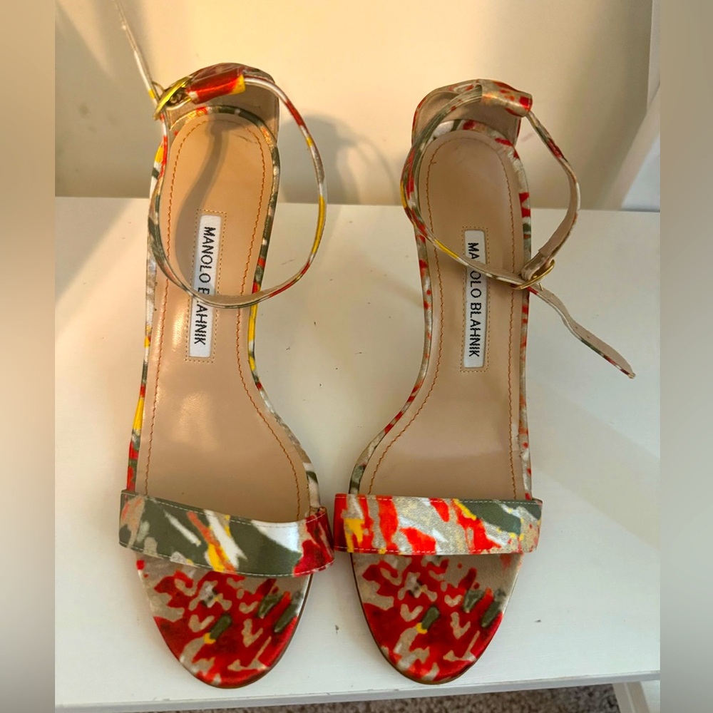 Manolo Blahnik heel
